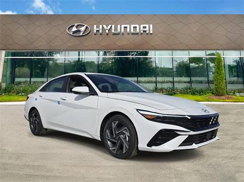 2025 Hyundai ELANTRA SEL