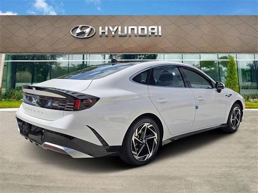 2026 Hyundai SONATA SEL