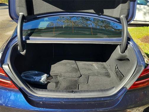 2023 Genesis G70 2.0T RWD