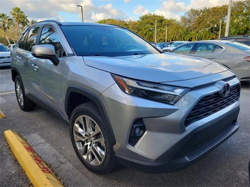 2022 Toyota RAV4 XLE Premium
