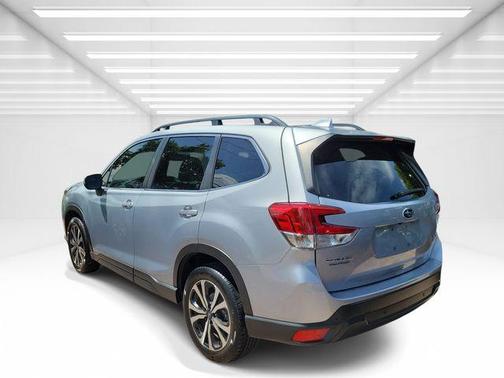 Ice Silver Metallic 2023 Subaru Forester Limited