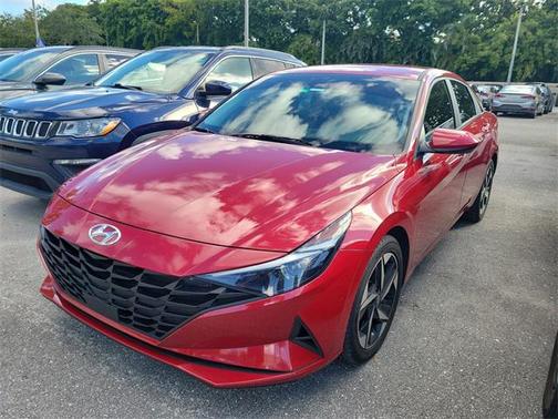 2023 Hyundai ELANTRA SEL