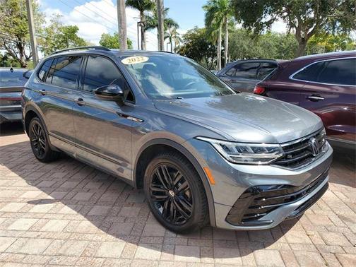 2022 Volkswagen Tiguan 2.0T SE R-Line Black