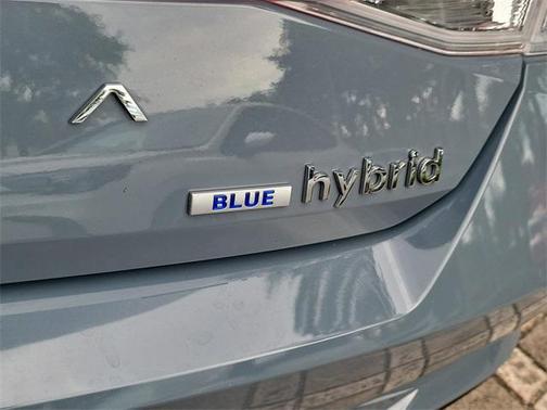 2023 Hyundai ELANTRA HEV Blue