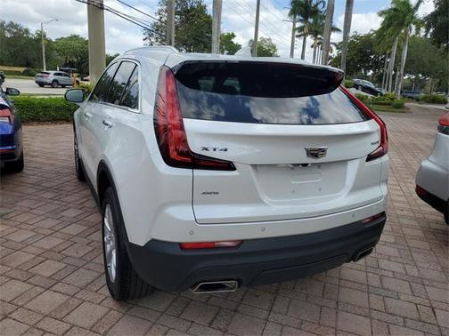 2022 Cadillac XT4 Luxury
