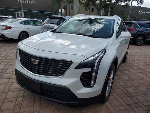 2022 Cadillac XT4 Luxury