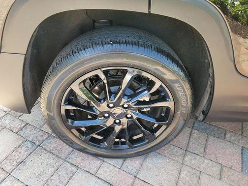 Ebony Twilight Metallic 2023 GMC Terrain SLE