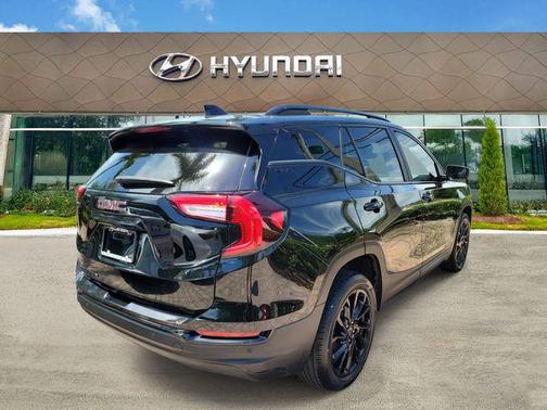 Ebony Twilight Metallic 2023 GMC Terrain SLE