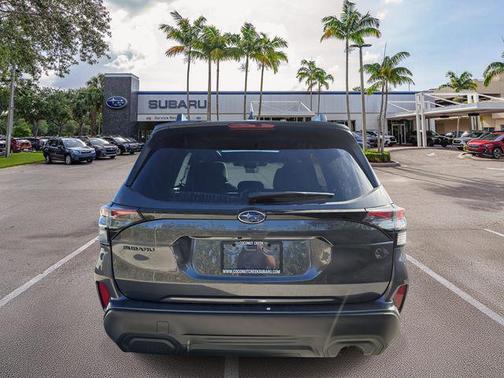Magnetite Gray Metallic 2025 Subaru Forester Premium