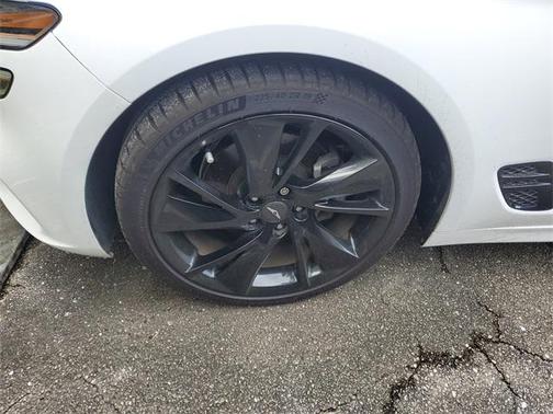 2023 Genesis G70 2.0T RWD