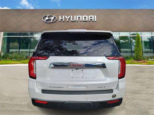 2021 GMC Yukon SLT