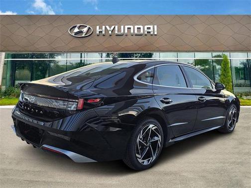 2026 Hyundai SONATA SEL