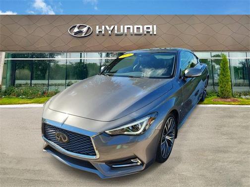2019 INFINITI Q60 3.0T LUXE