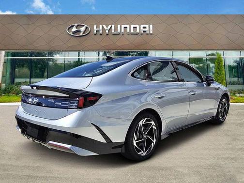 Aero Silver 2026 Hyundai SONATA SEL