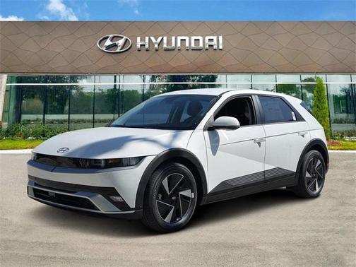 2025 Hyundai IONIQ 5 SE