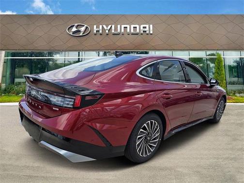 2025 Hyundai SONATA Hybrid Limited