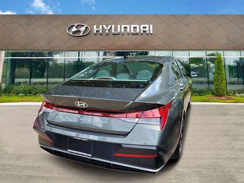 Amazon Gray 2024 Hyundai ELANTRA SEL