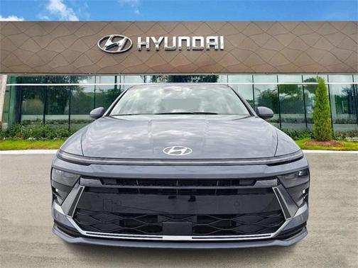 2025 Hyundai SONATA Hybrid SE