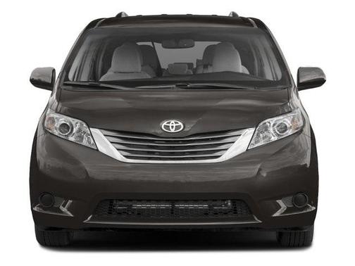2017 Toyota Sienna LE