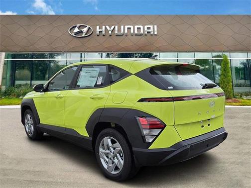 2026 Hyundai KONA SE