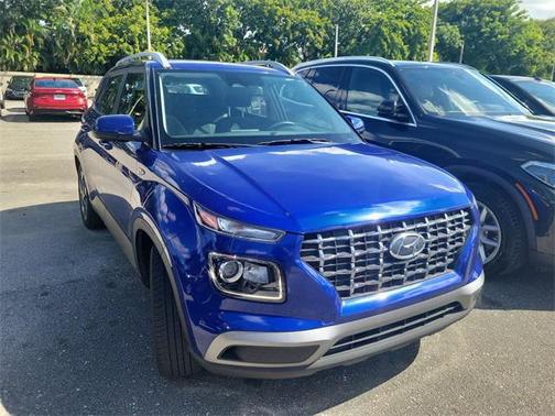 2023 Hyundai VENUE SEL