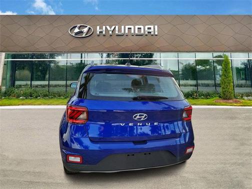 2023 Hyundai VENUE SEL
