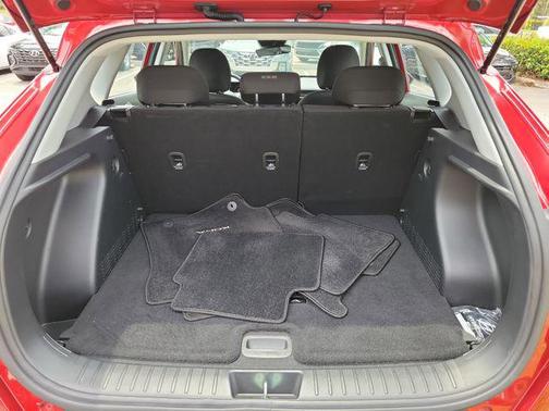 Ultimate Red Metallic 2025 Hyundai KONA SE