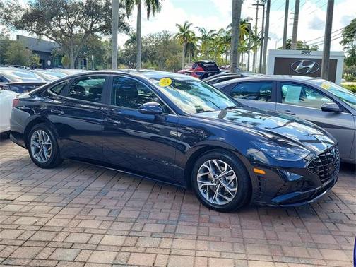 2023 Hyundai SONATA SEL
