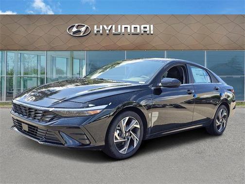 2025 Hyundai ELANTRA SEL