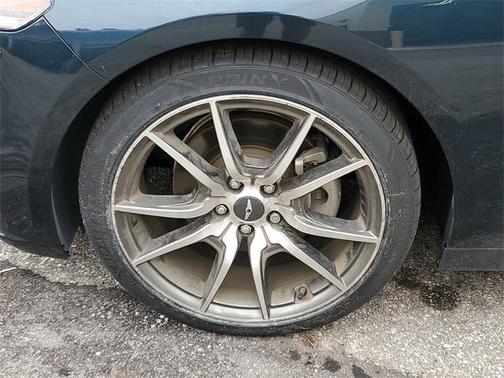 2023 Genesis G70 2.0T RWD