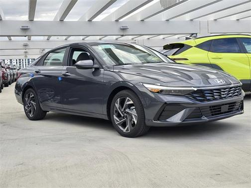 2025 Hyundai ELANTRA Sport