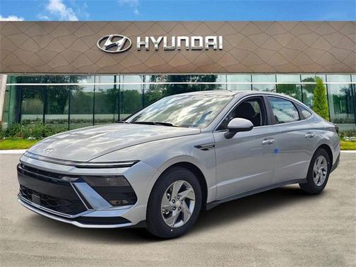 2025 Hyundai SONATA SE
