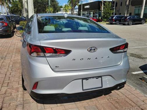 2019 Hyundai SONATA SE