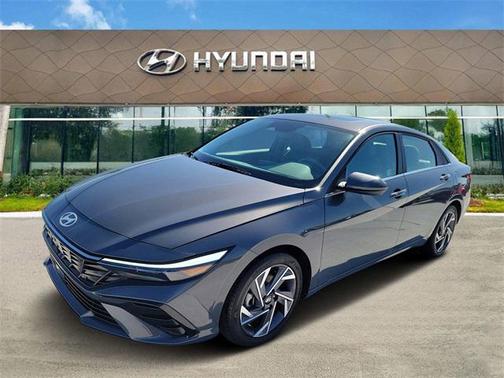 2025 Hyundai ELANTRA SEL
