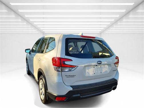 2023 Subaru Forester Base