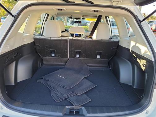 2023 Subaru Forester Base