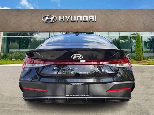 2025 Hyundai ELANTRA Sport