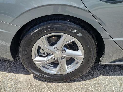 2023 Hyundai SONATA SE