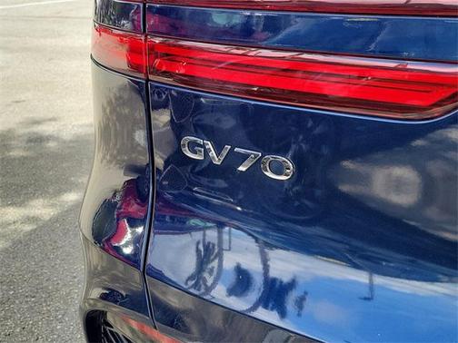 2023 Genesis GV70 2.5T AWD