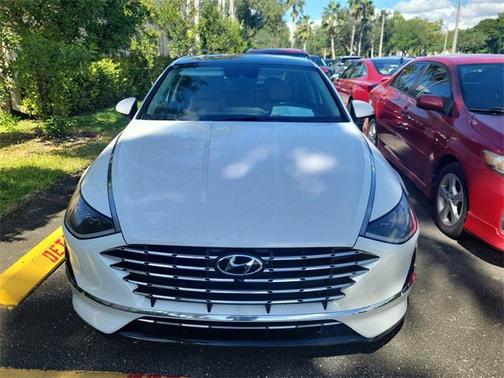 2022 Hyundai SONATA Hybrid Limited