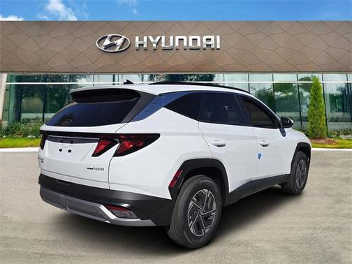 2026 Hyundai TUCSON Hybrid Blue SE