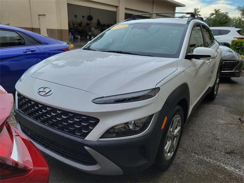 2023 Hyundai KONA SEL