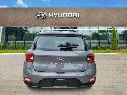 2023 Hyundai VENUE SEL