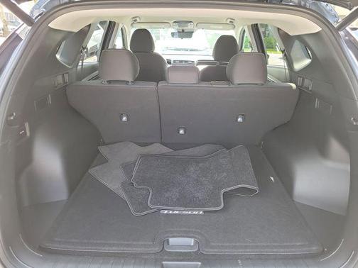 Black Pearl 2024 Hyundai TUCSON SEL