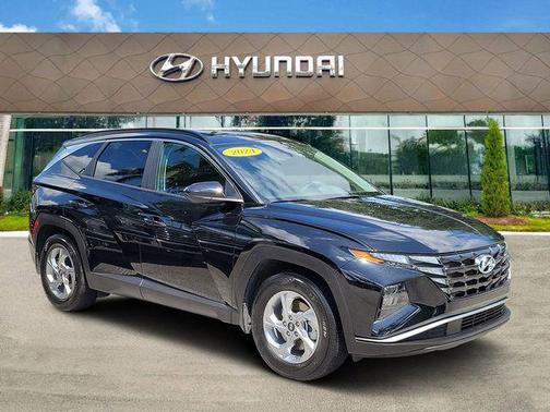 Black Pearl 2024 Hyundai TUCSON SEL
