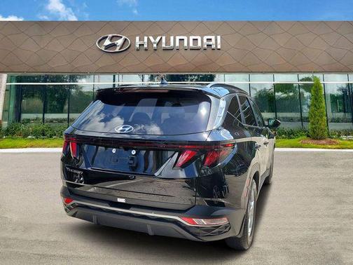 Black Pearl 2024 Hyundai TUCSON SEL