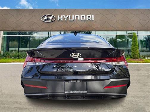 2025 Hyundai ELANTRA Sport
