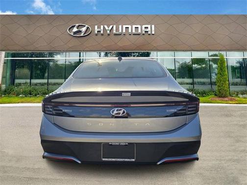 2025 Hyundai SONATA SE