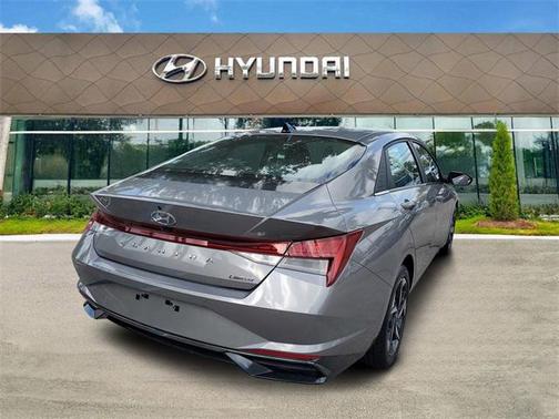 2022 Hyundai ELANTRA Limited
