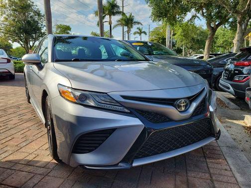 Celestial Silver Metallic 2019 Toyota Camry XSE